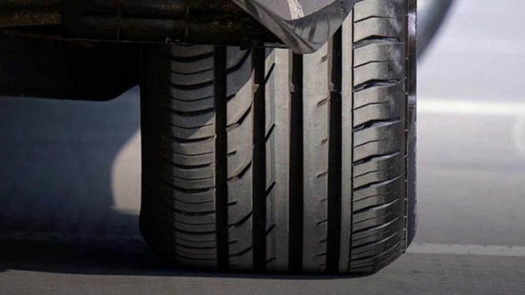 Why Do You Need to Run Flat Tyres? Why Do You Need to Run Flat Tyres?