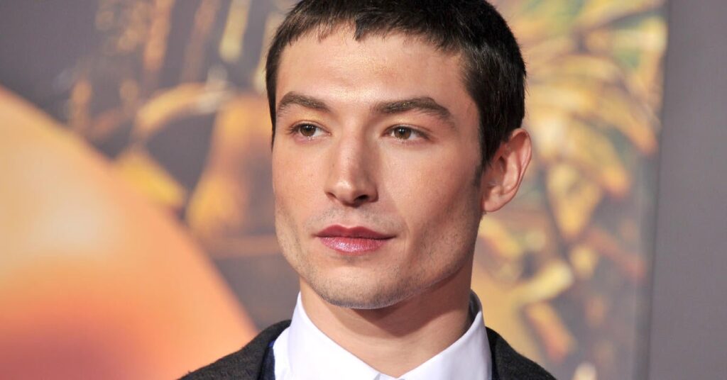 Ezra Miller the Flash Nationality, Bio, Net Worth, Girlfriend and Lifestyle